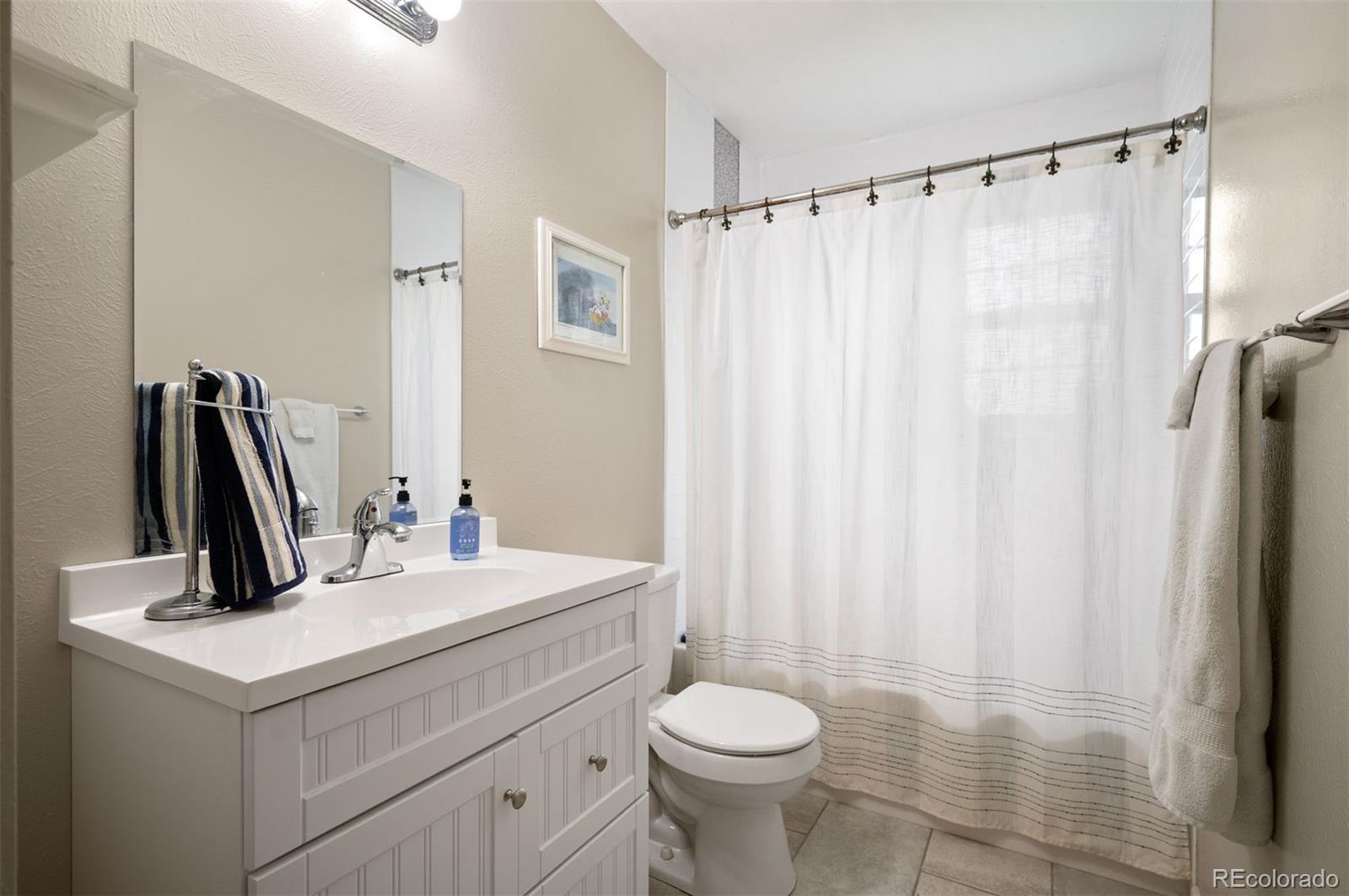 MLS Image #27 for 6690 s locust way,centennial, Colorado