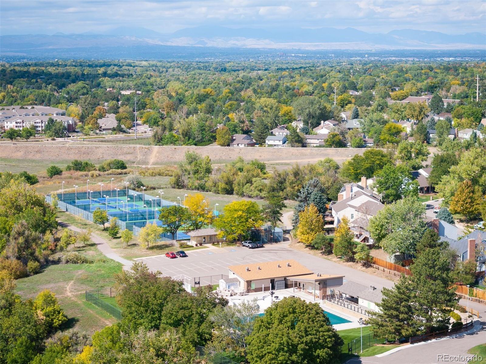 MLS Image #34 for 6690 s locust way,centennial, Colorado