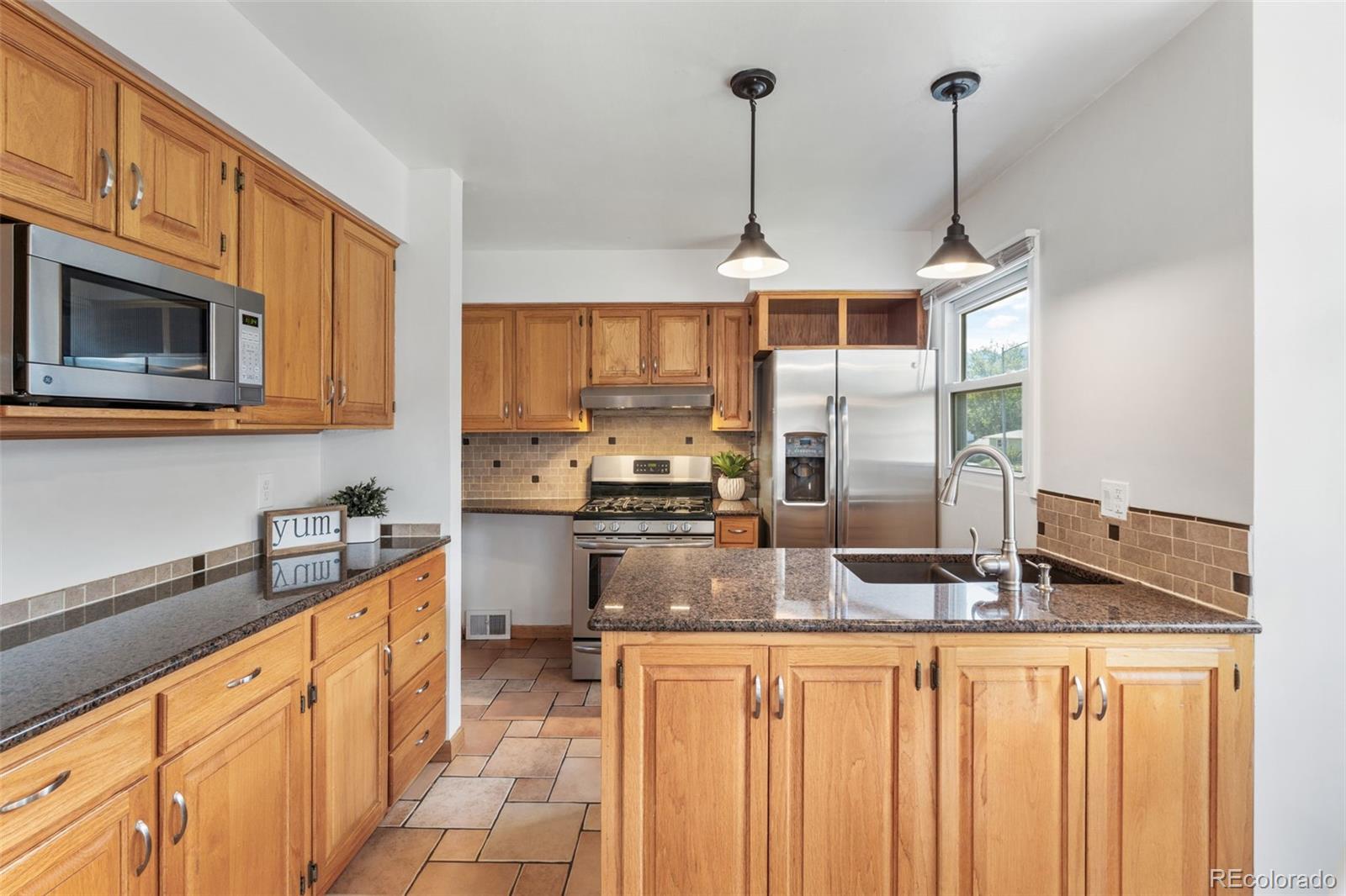 MLS Image #14 for 641  glen eyrie circle,colorado springs, Colorado
