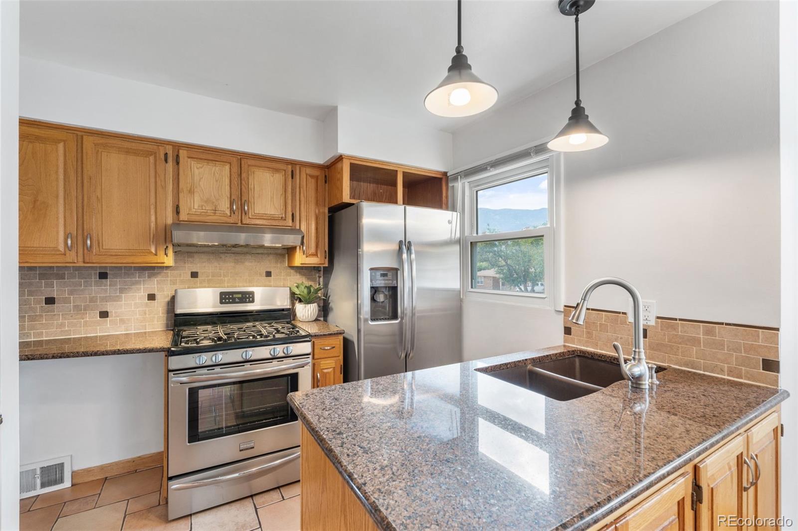 MLS Image #15 for 641  glen eyrie circle,colorado springs, Colorado