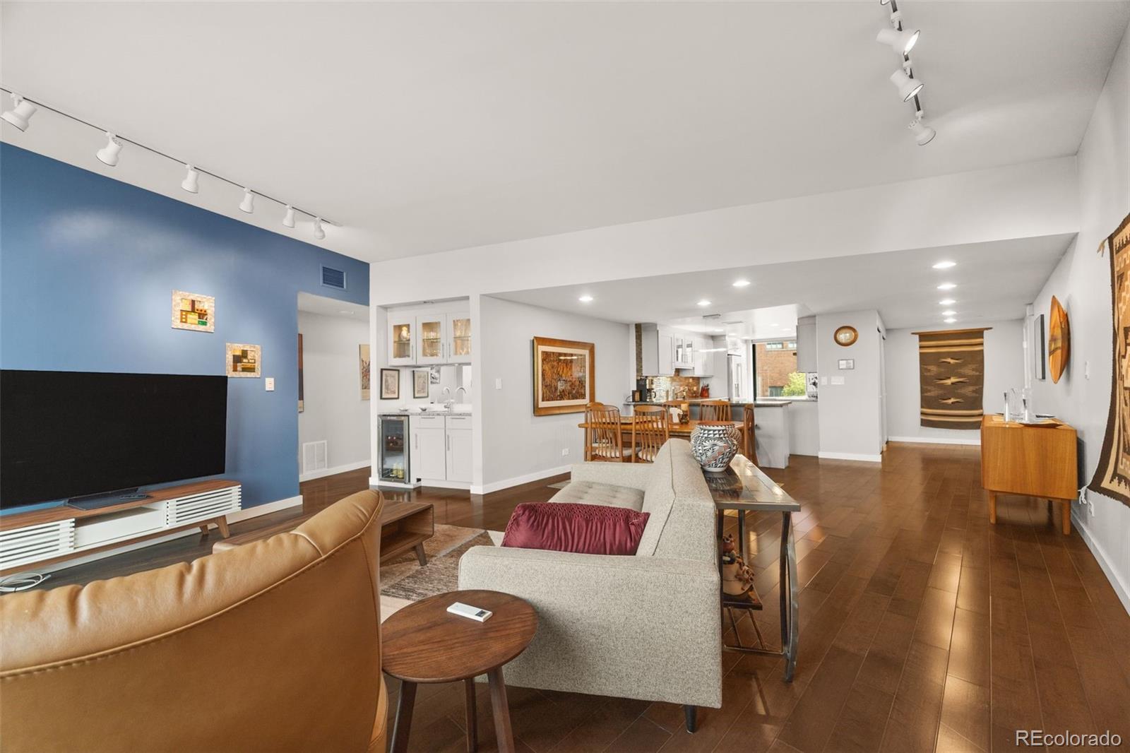 MLS Image #10 for 1350  lawrence street,denver, Colorado