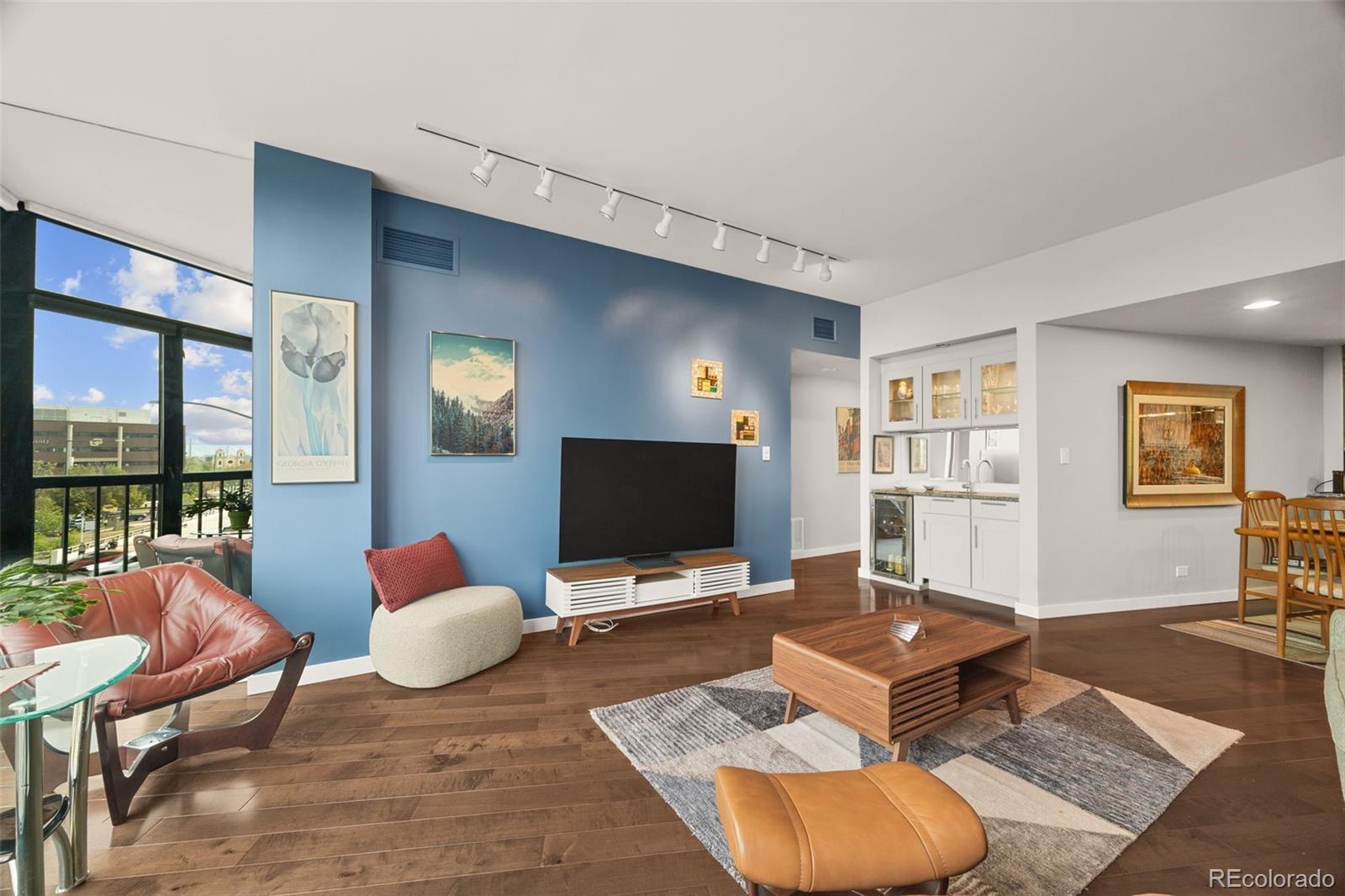 MLS Image #11 for 1350  lawrence street,denver, Colorado