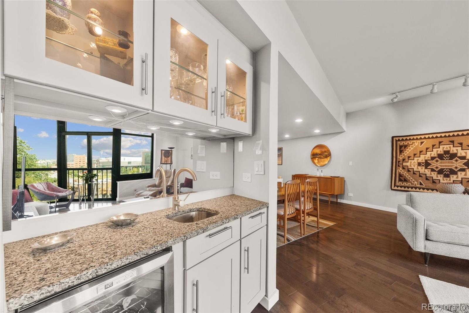 MLS Image #13 for 1350  lawrence street,denver, Colorado