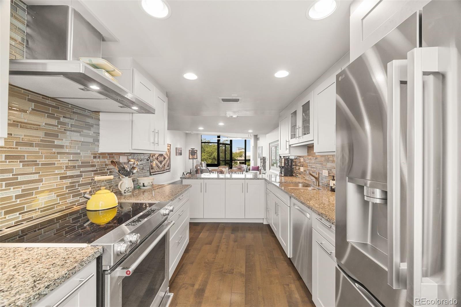 MLS Image #4 for 1350  lawrence street,denver, Colorado