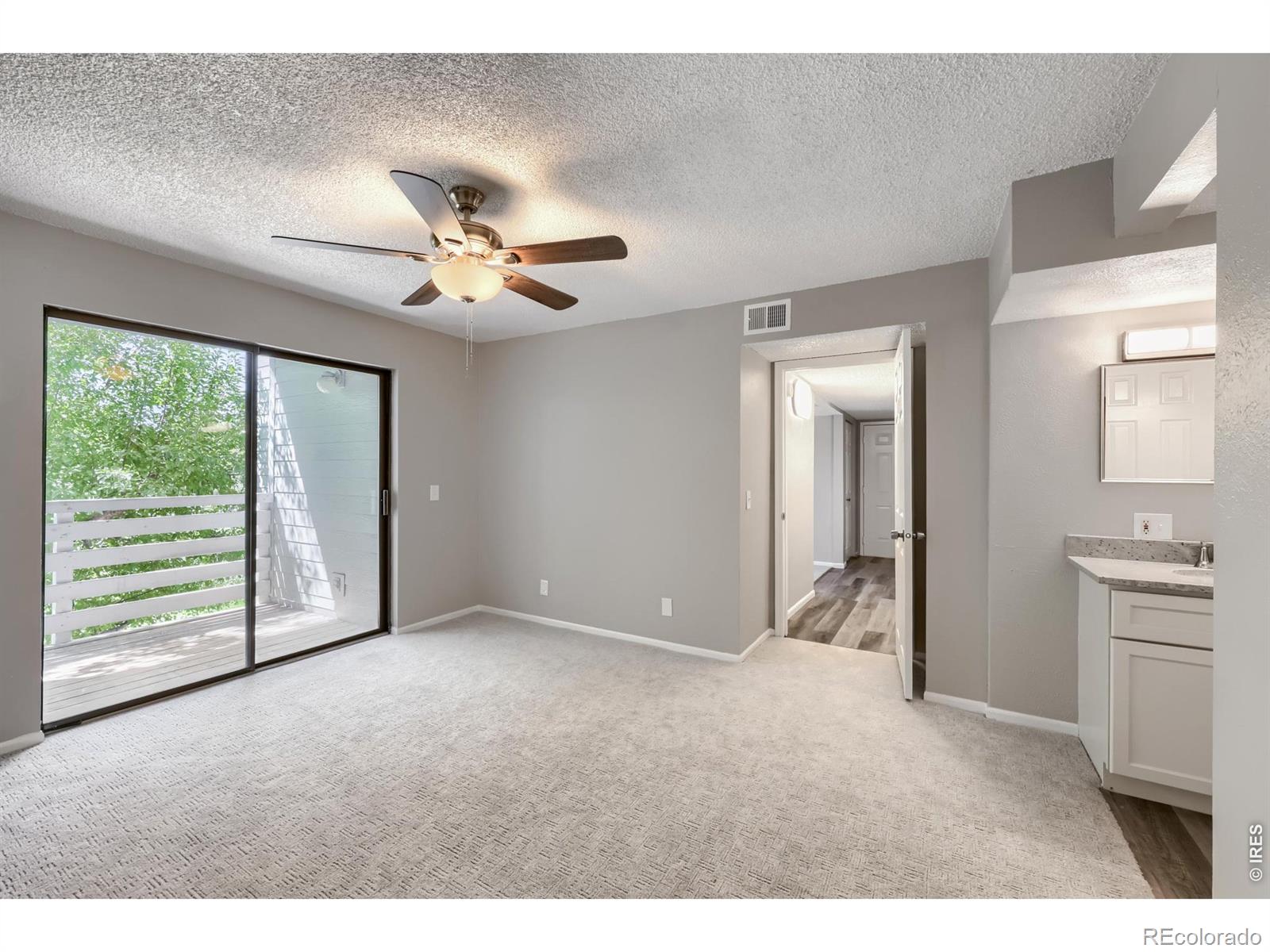 MLS Image #11 for 7395 e eastman avenue,denver, Colorado