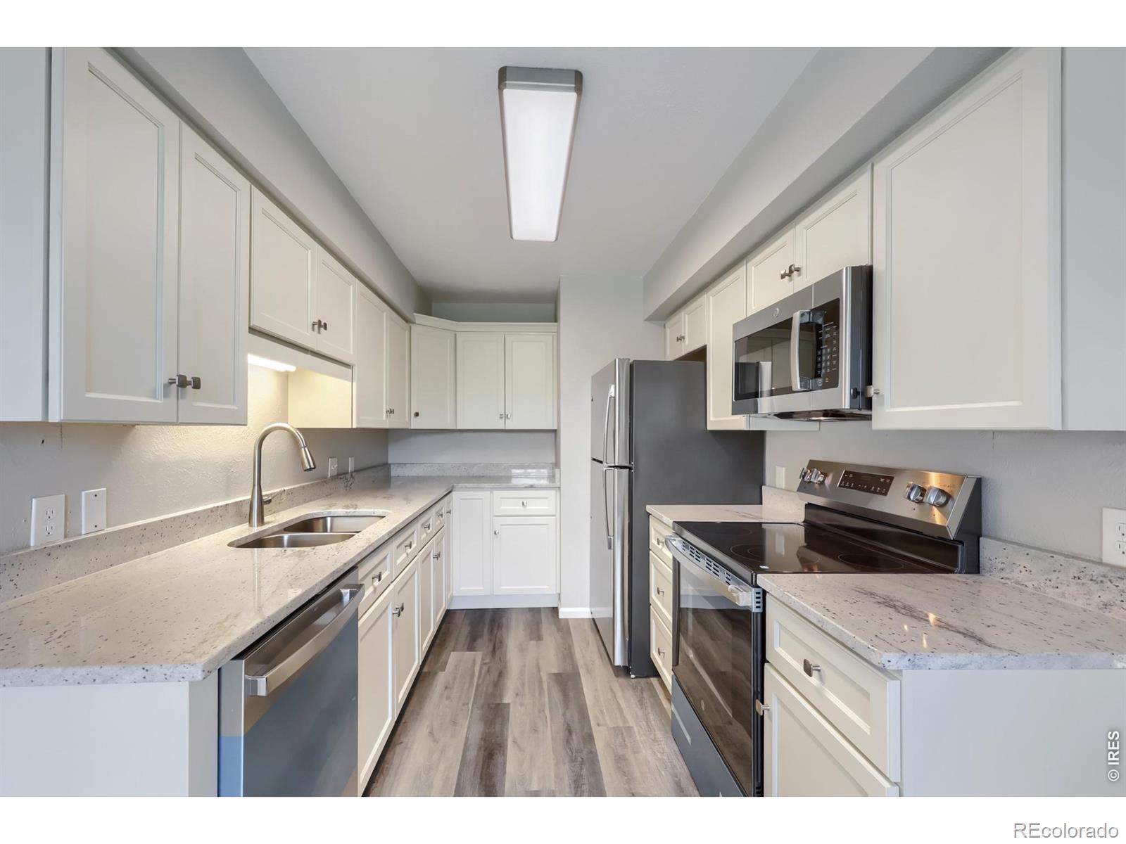 MLS Image #5 for 7395 e eastman avenue,denver, Colorado
