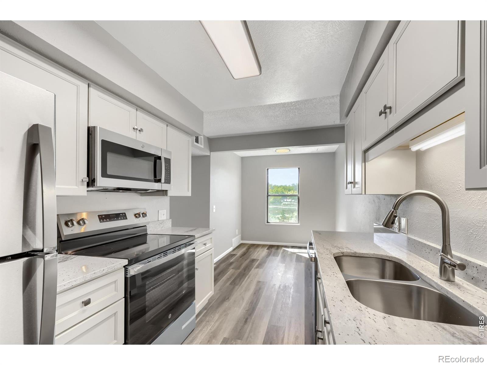 MLS Image #8 for 7395 e eastman avenue,denver, Colorado
