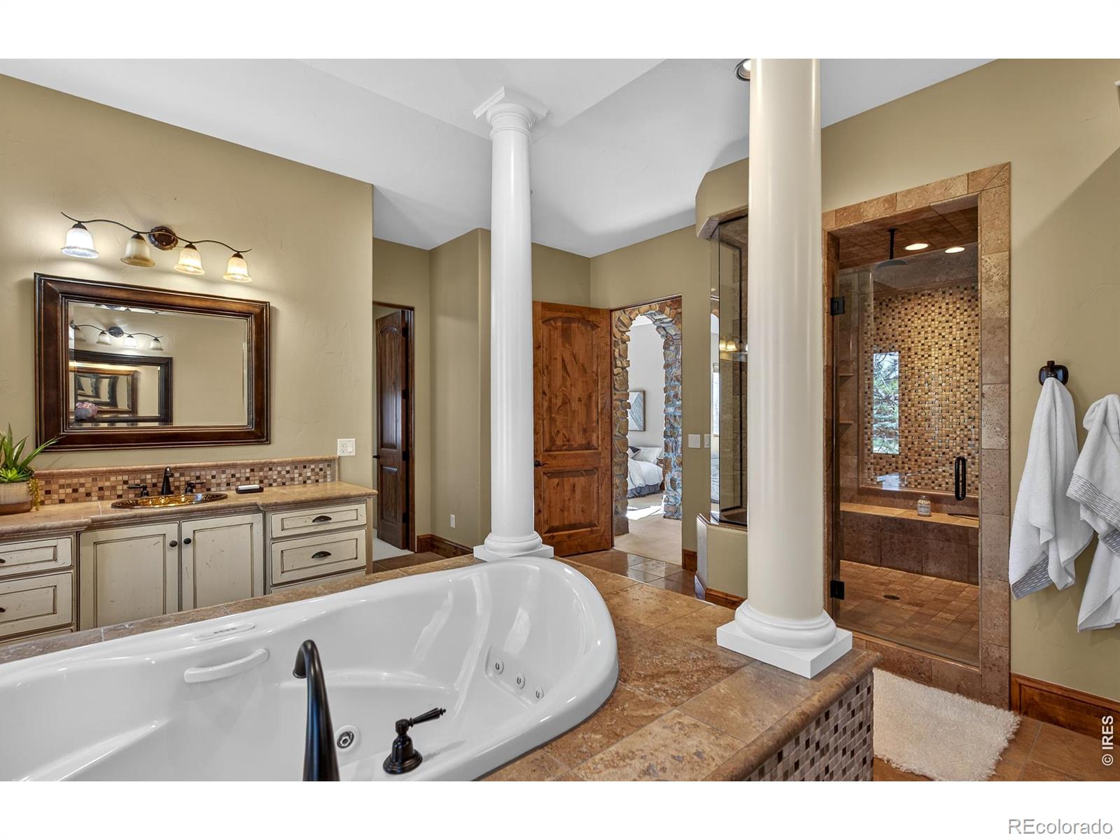 MLS Image #20 for 2102  shoreside drive,berthoud, Colorado