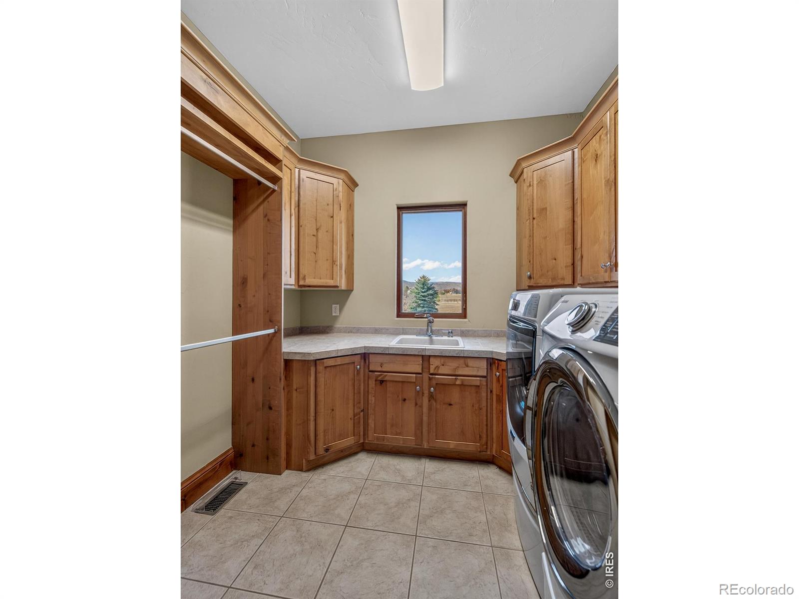 MLS Image #22 for 2102  shoreside drive,berthoud, Colorado
