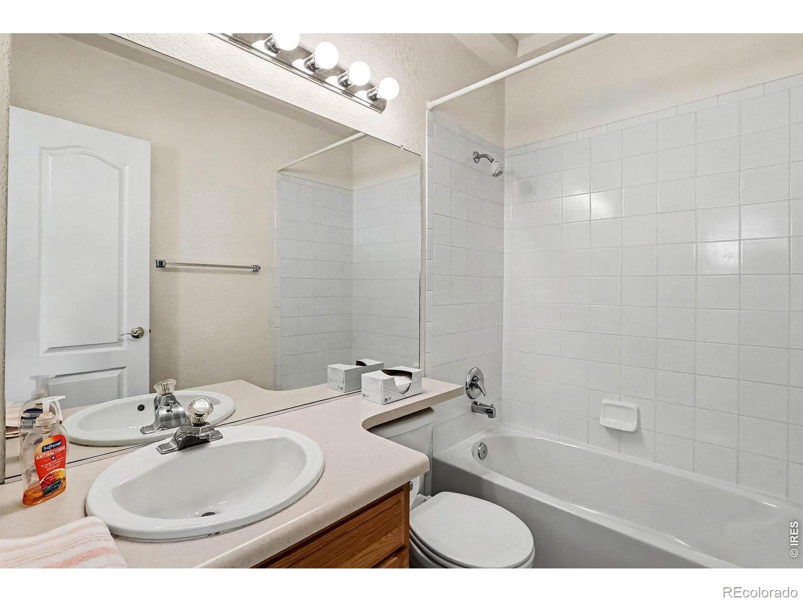 MLS Image #10 for 950  southridge greens boulevard,fort collins, Colorado