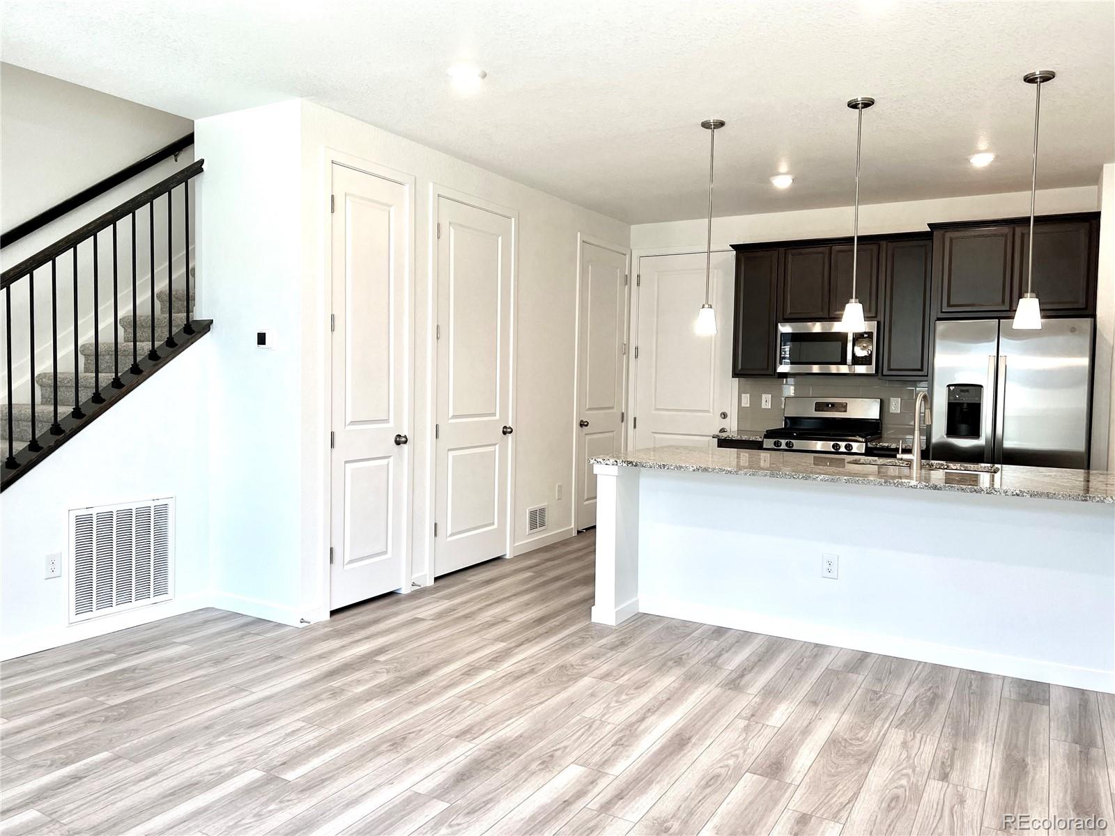 MLS Image #3 for 2048 s vance way,lakewood, Colorado