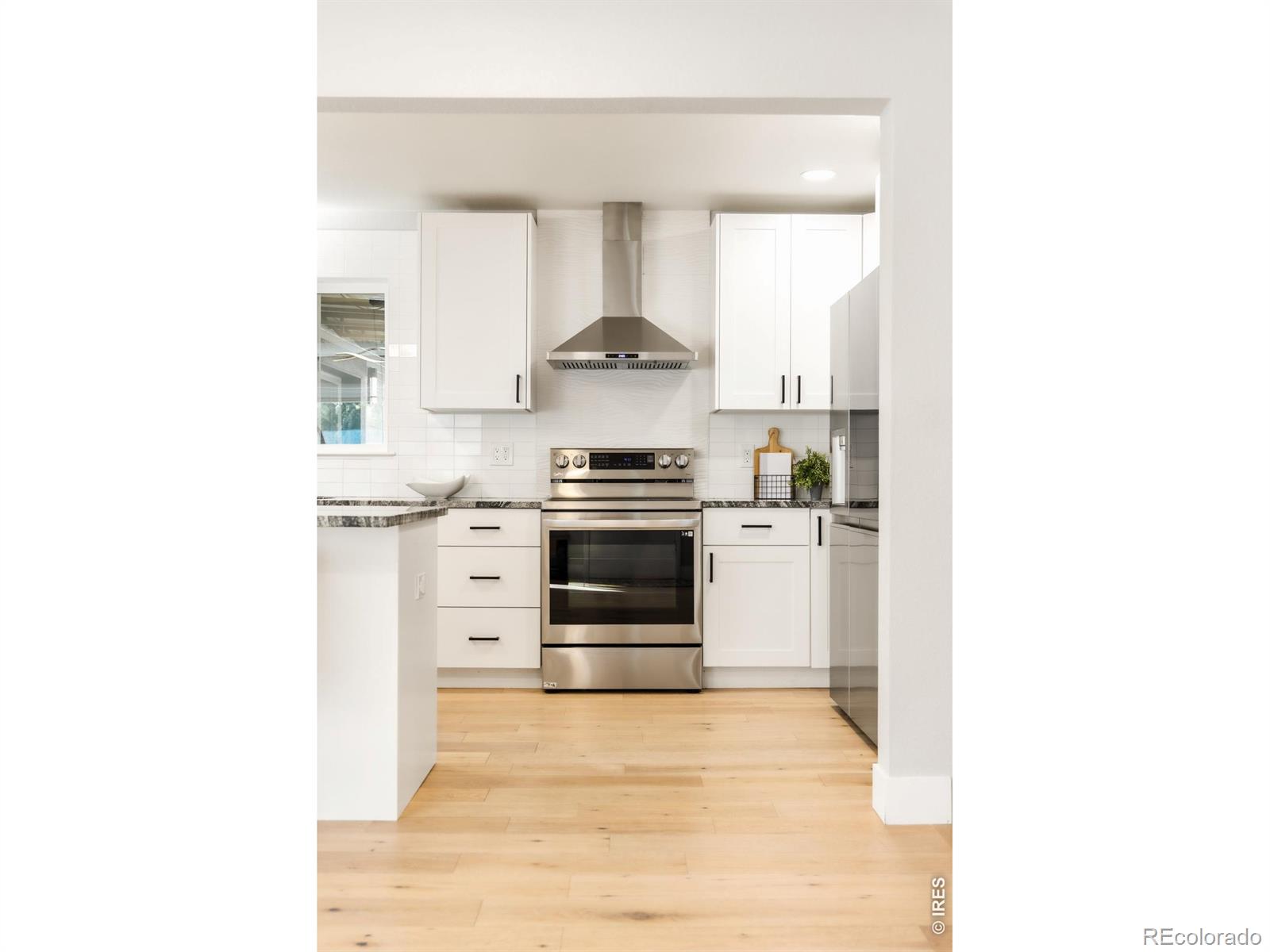 MLS Image #13 for 7655 w 24th avenue,lakewood, Colorado