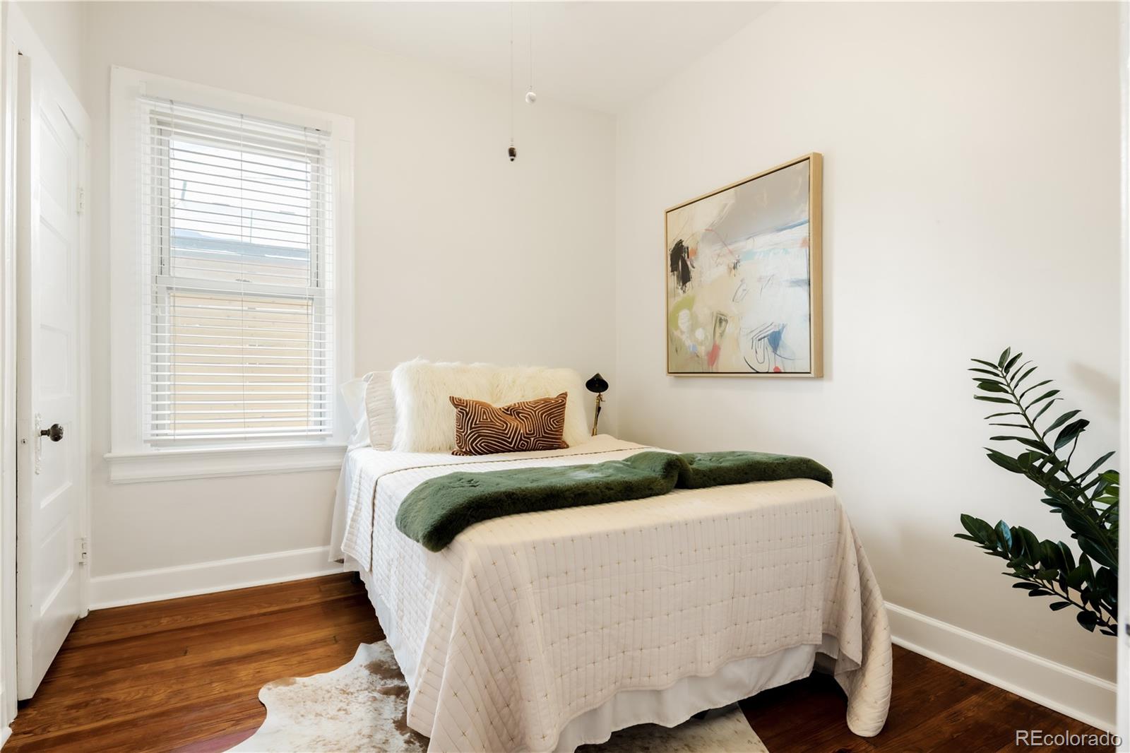 MLS Image #13 for 28 e colorado avenue,denver, Colorado