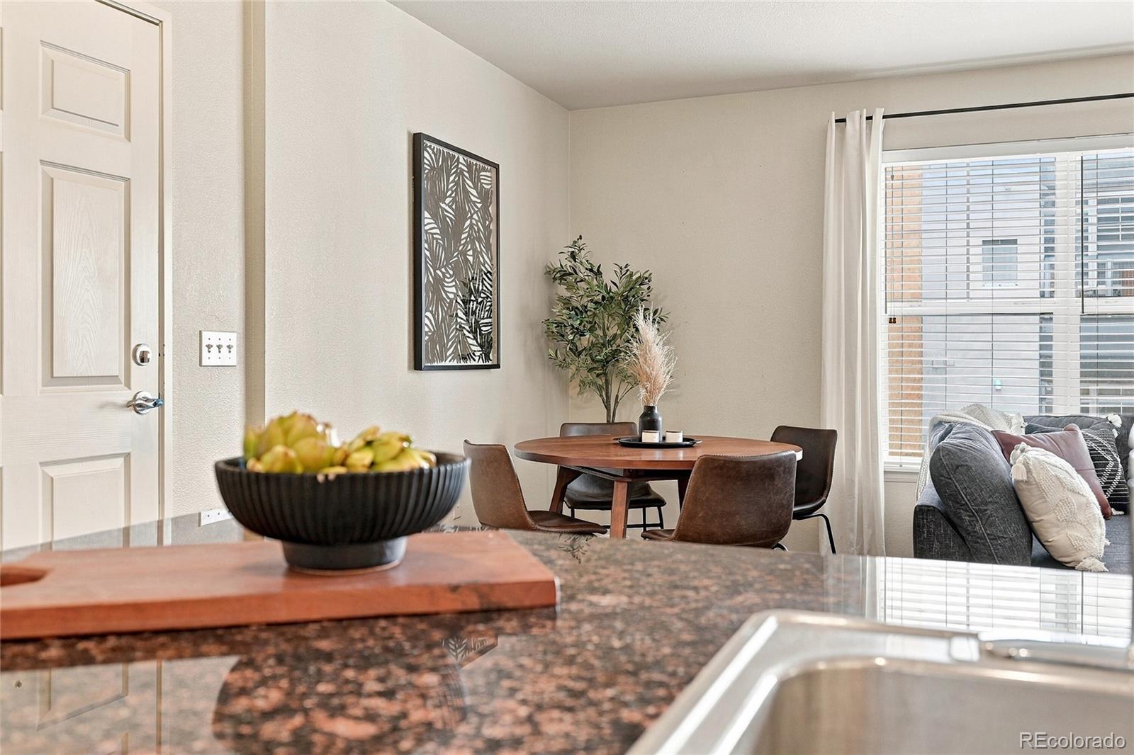 MLS Image #16 for 1623  saint paul street,denver, Colorado