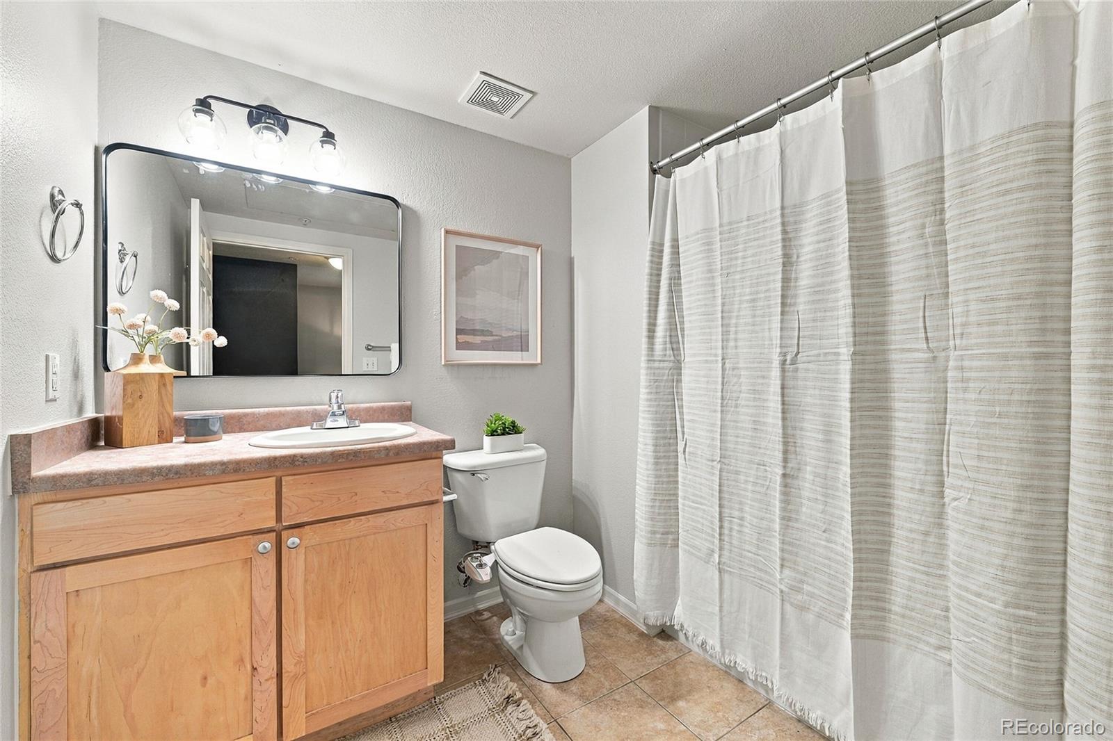 MLS Image #23 for 1623  saint paul street,denver, Colorado