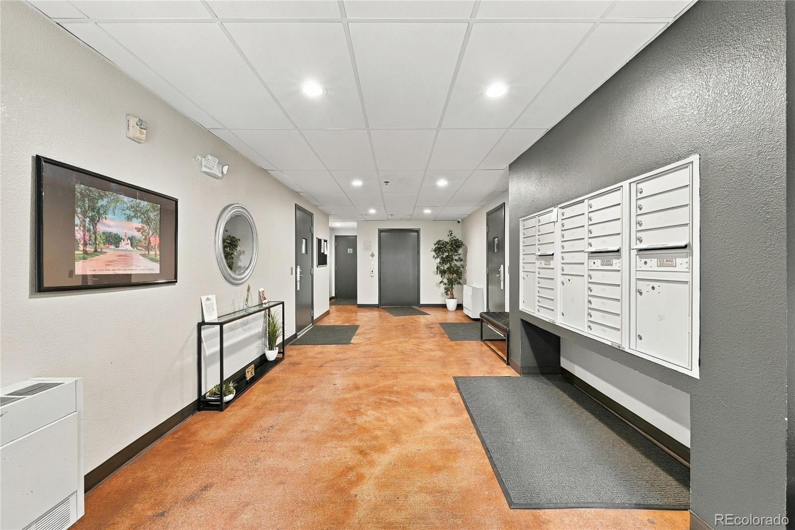 MLS Image #6 for 1623  saint paul street,denver, Colorado