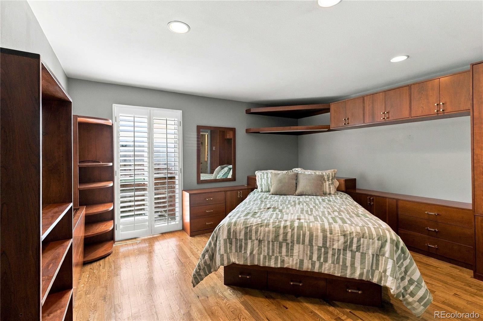 MLS Image #21 for 130 n pearl street,denver, Colorado