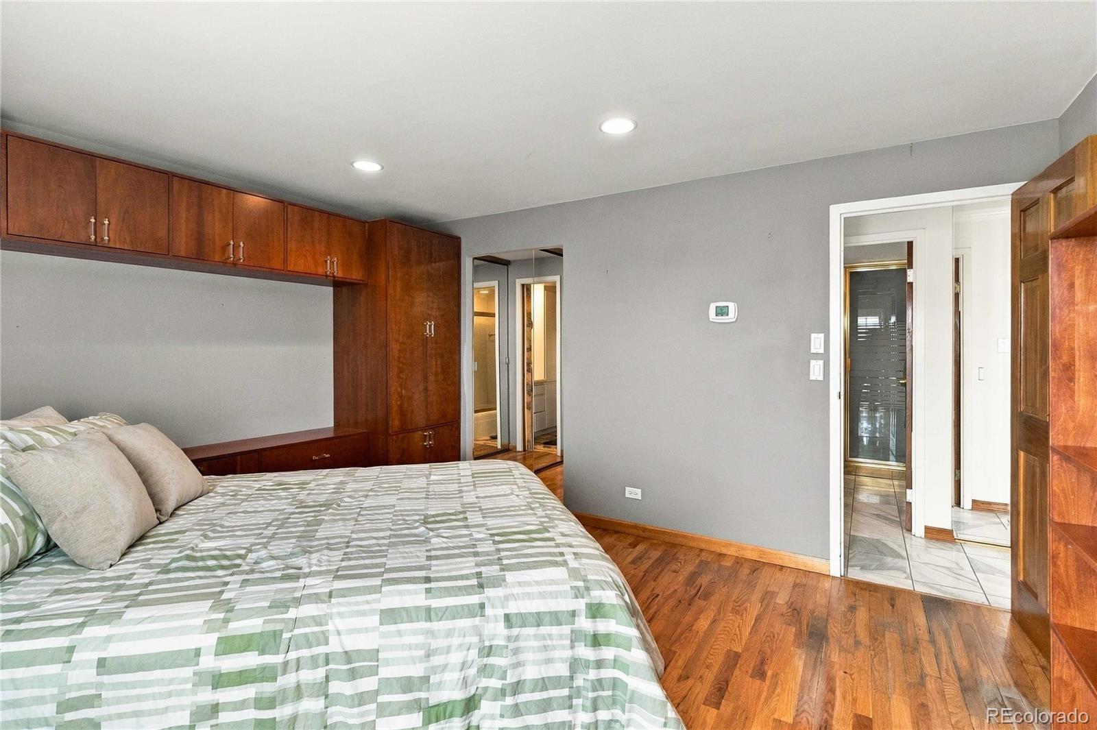 MLS Image #22 for 130 n pearl street,denver, Colorado