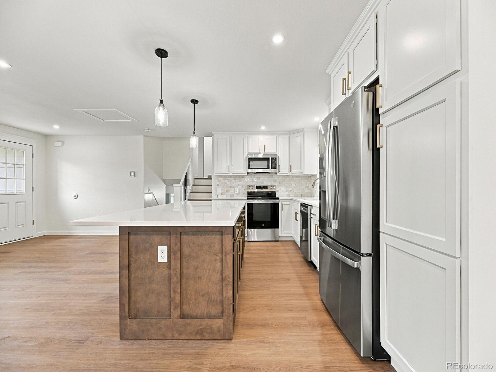 MLS Image #11 for 966 e 8th avenue,broomfield, Colorado