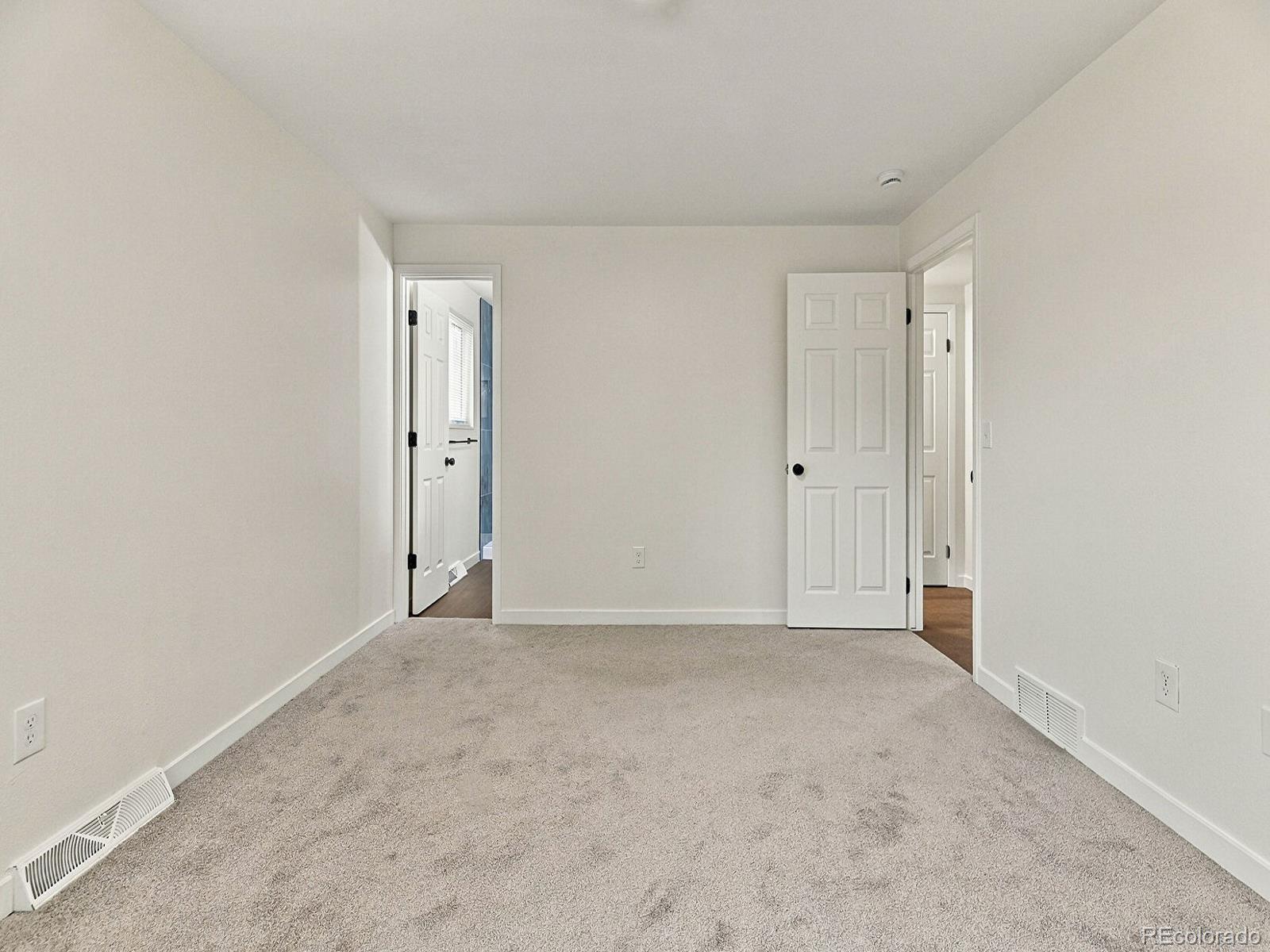 MLS Image #16 for 966 e 8th avenue,broomfield, Colorado