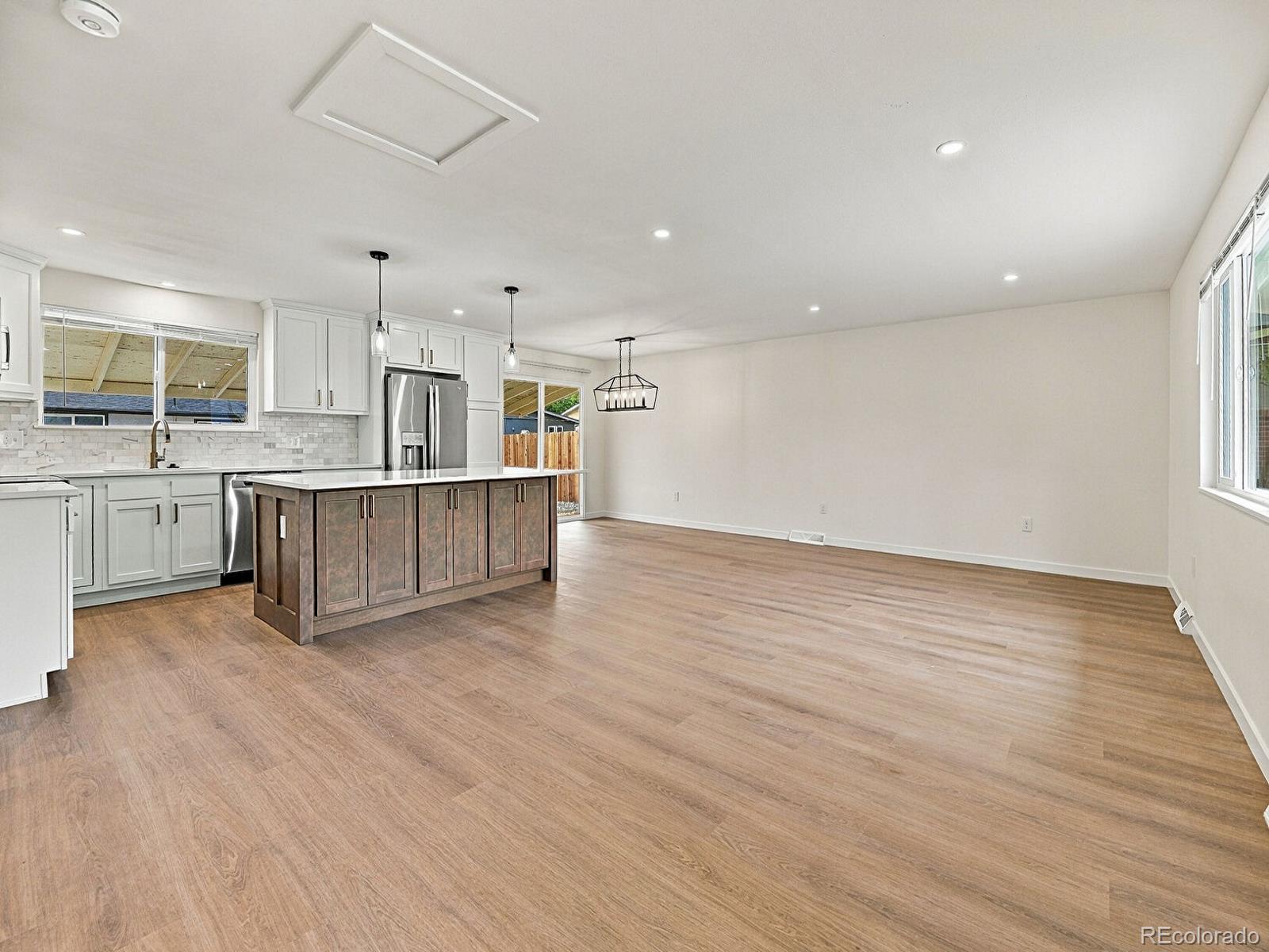 MLS Image #6 for 966 e 8th avenue,broomfield, Colorado