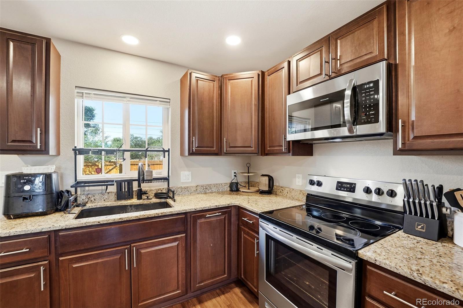 MLS Image #4 for 221 n vine street,fountain, Colorado