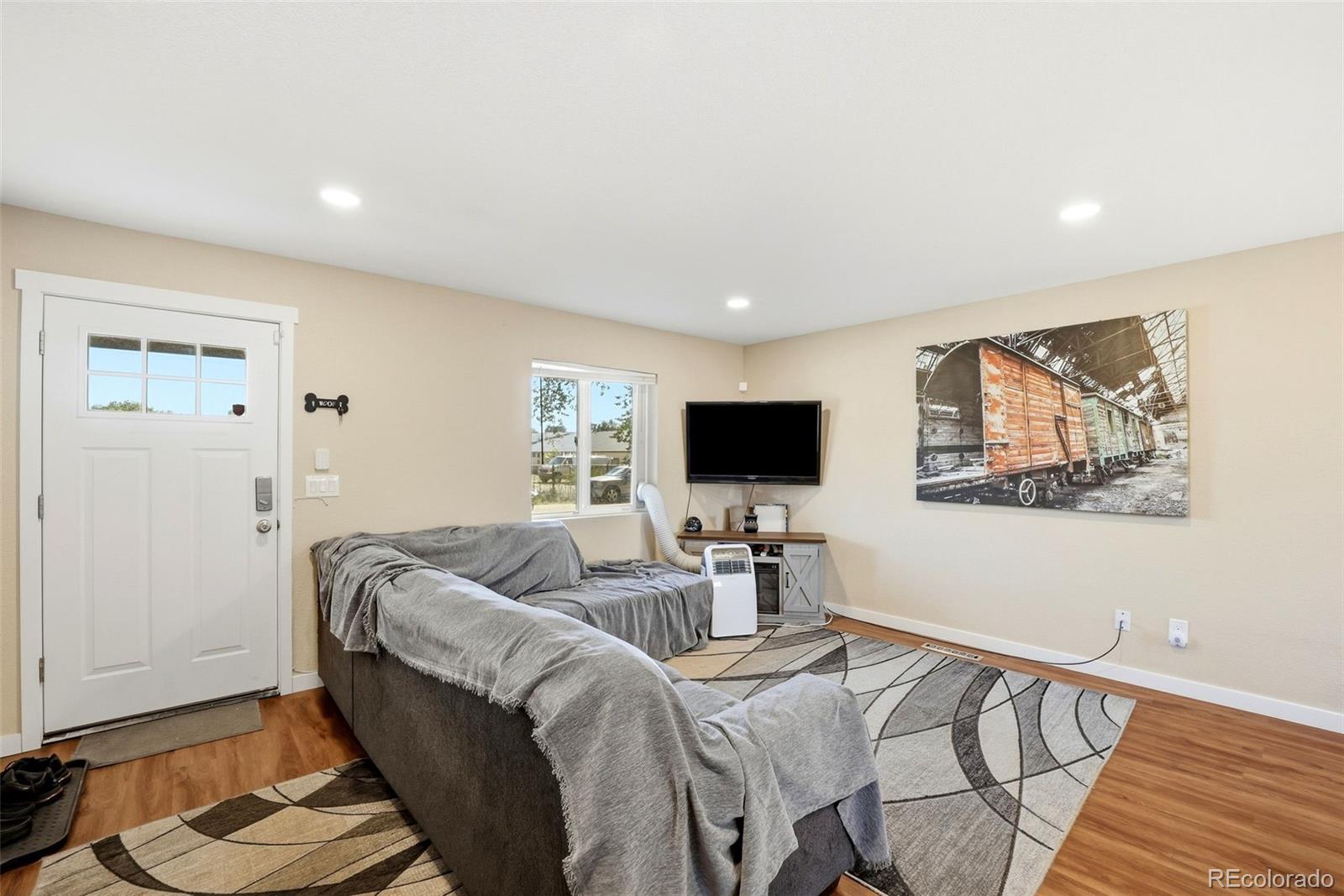 MLS Image #8 for 221 n vine street,fountain, Colorado