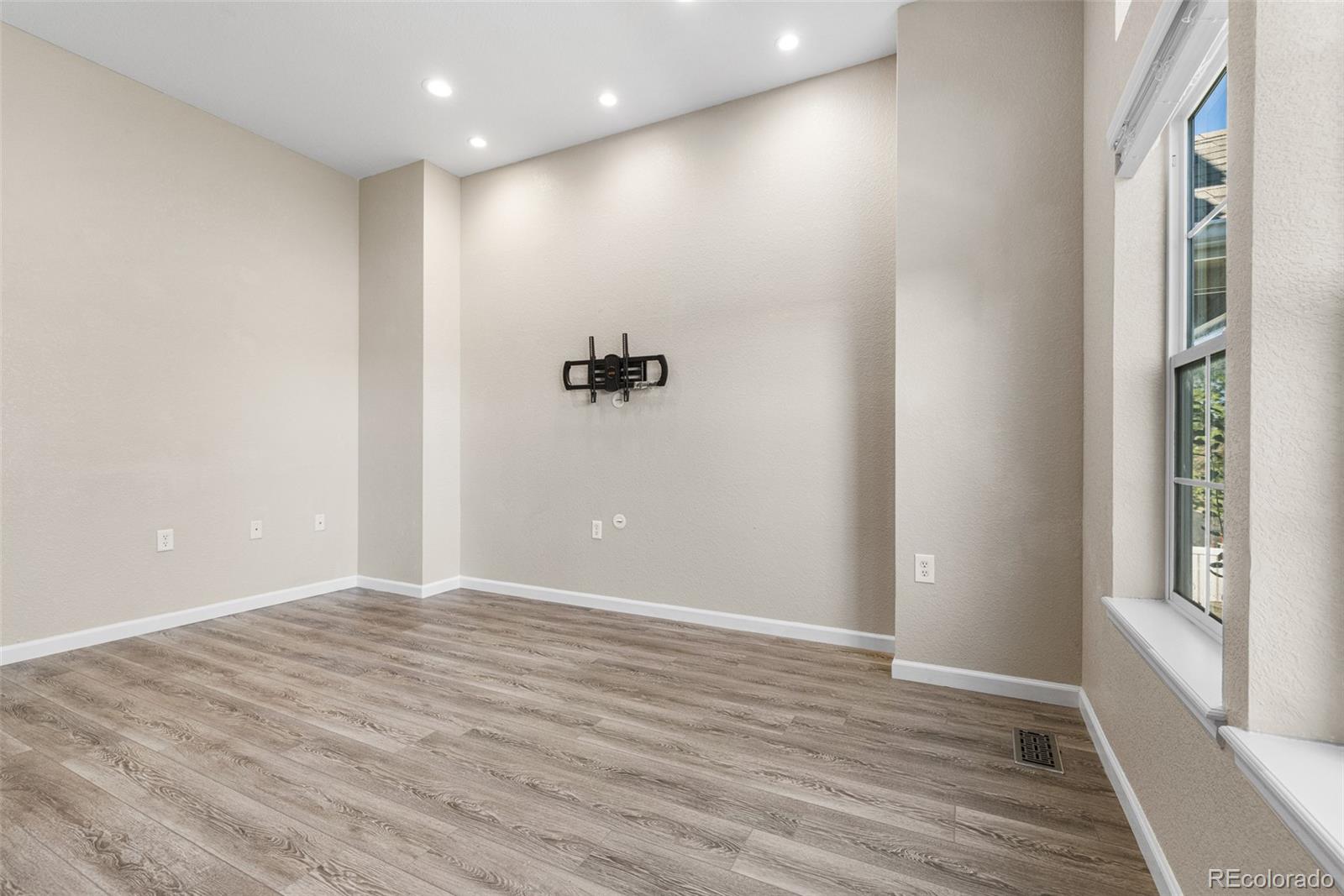 MLS Image #12 for 1486  nemrick place,castle rock, Colorado