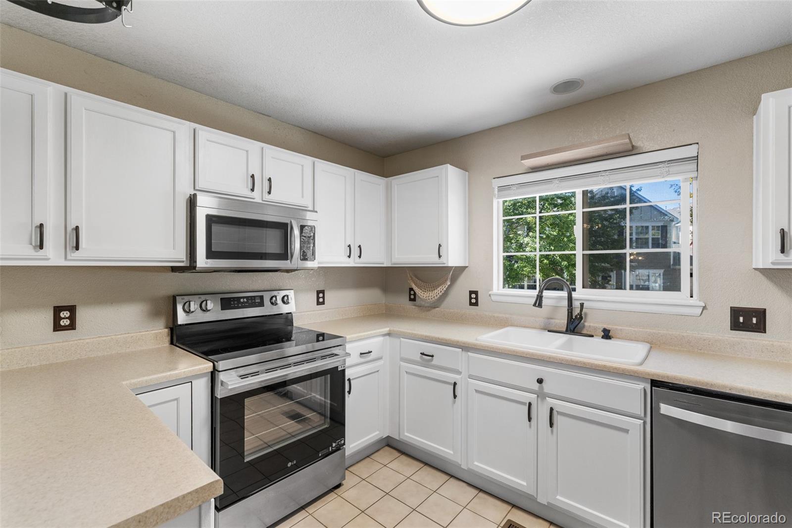 MLS Image #2 for 1486  nemrick place,castle rock, Colorado