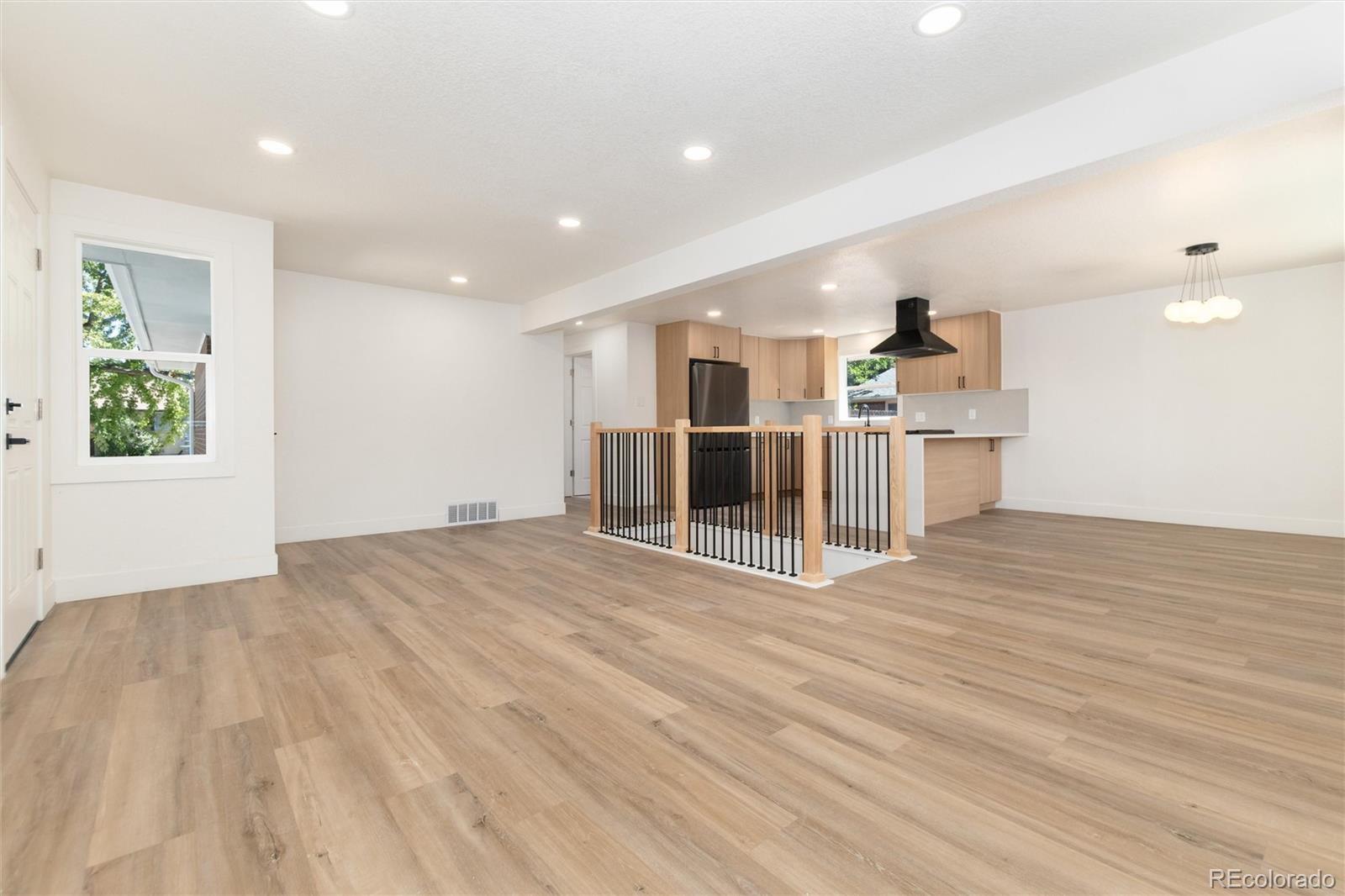 MLS Image #11 for 6885  oak way,arvada, Colorado