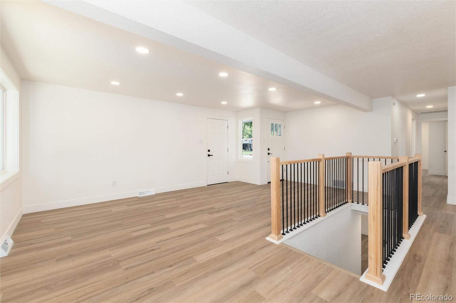MLS Image #15 for 6885  oak way,arvada, Colorado