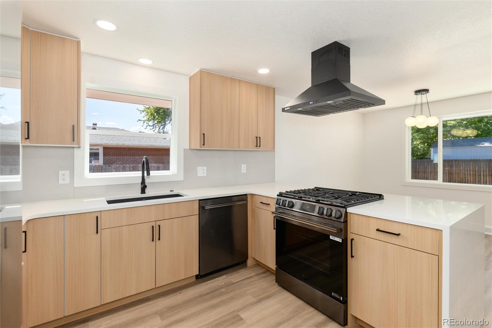 MLS Image #26 for 6885  oak way,arvada, Colorado