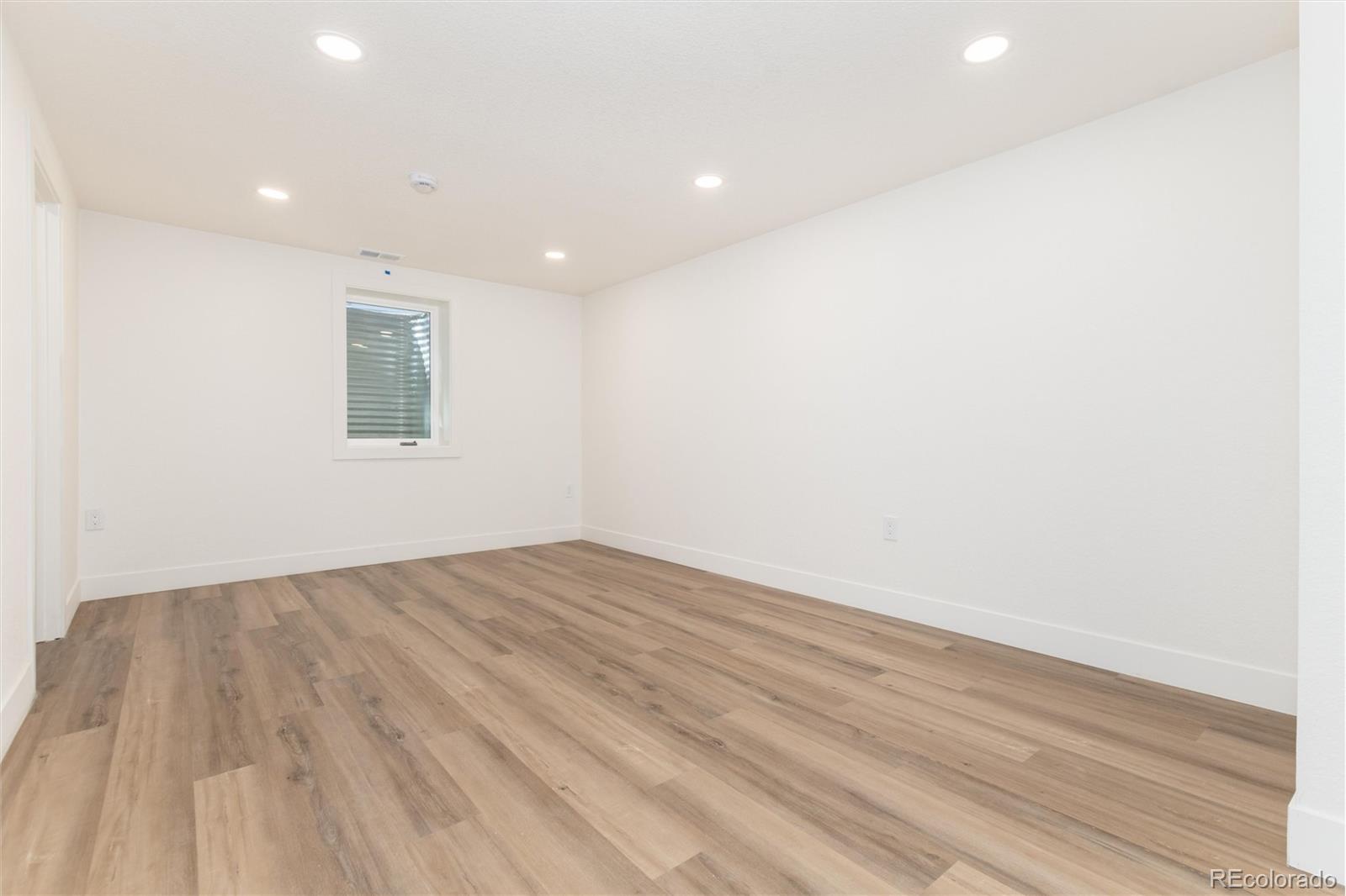 MLS Image #37 for 6885  oak way,arvada, Colorado