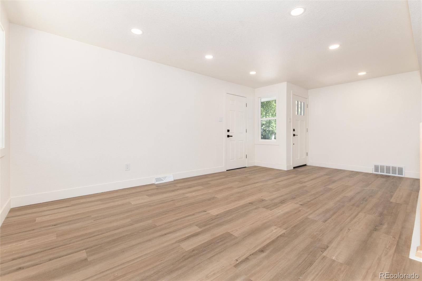 MLS Image #9 for 6885  oak way,arvada, Colorado