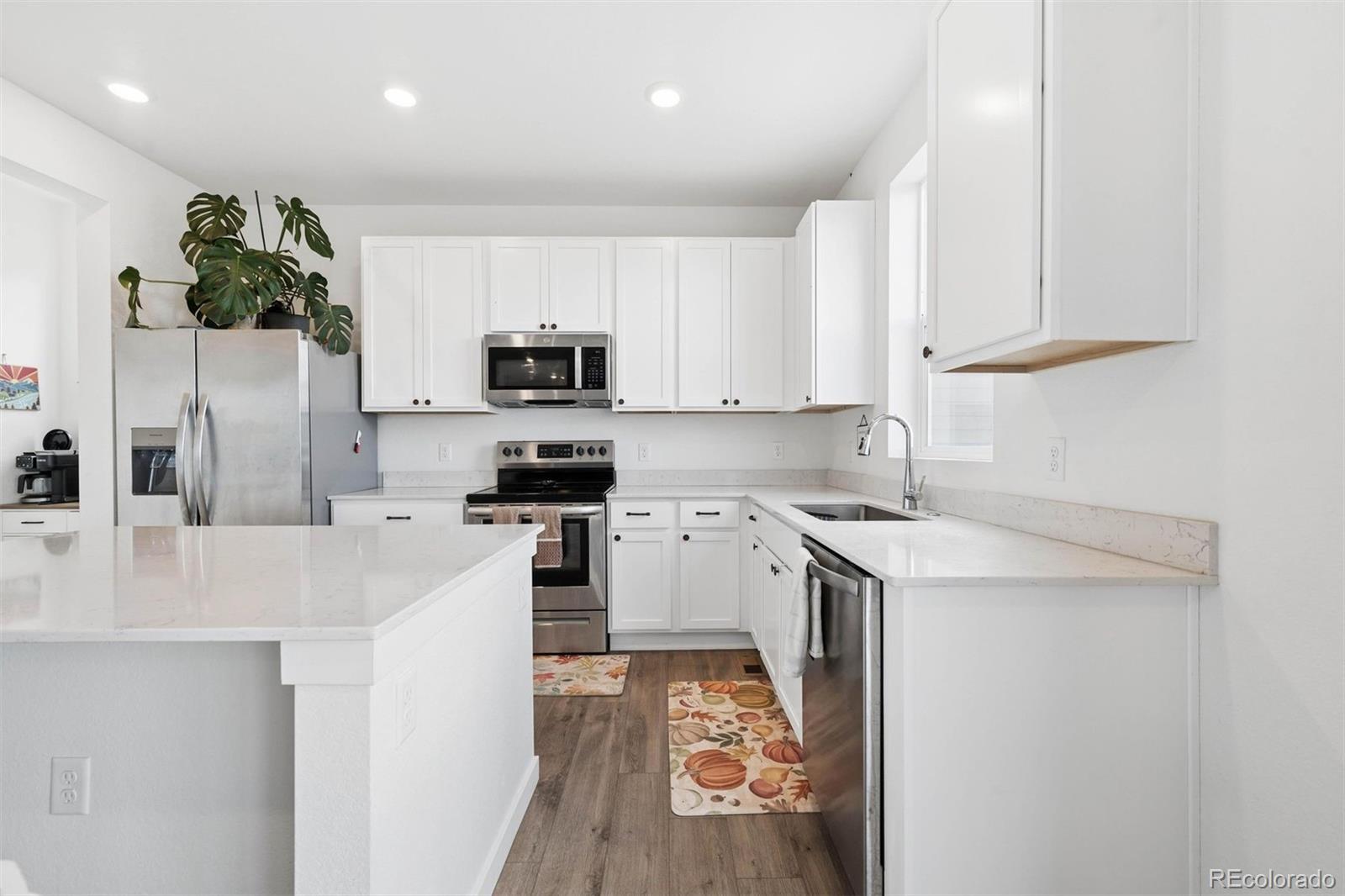 MLS Image #3 for 46541  sunrise court,bennett, Colorado