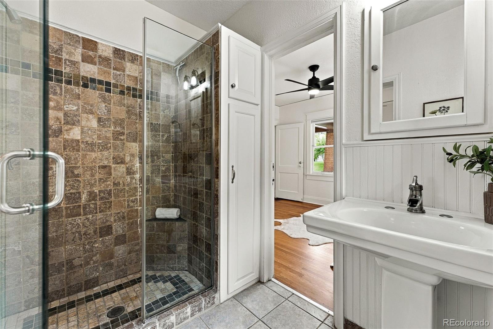 MLS Image #15 for 612  harrison street,denver, Colorado