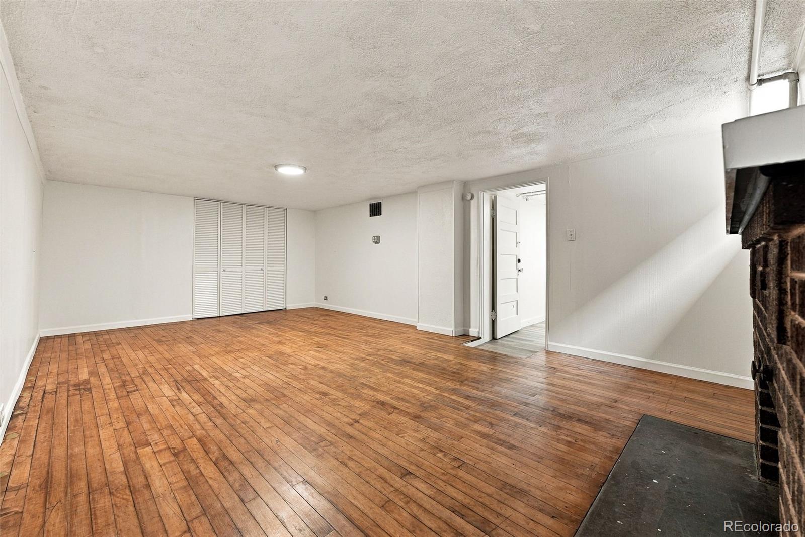 MLS Image #19 for 612  harrison street,denver, Colorado