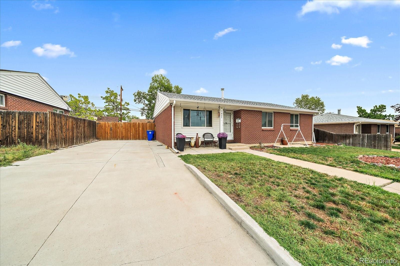 MLS Image #0 for 1021 e 83rd place,denver, Colorado