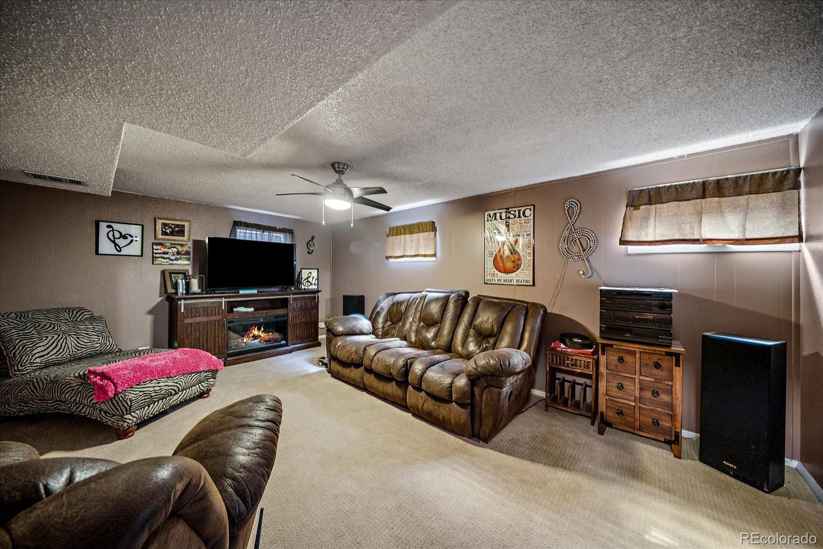 MLS Image #15 for 1021 e 83rd place,denver, Colorado