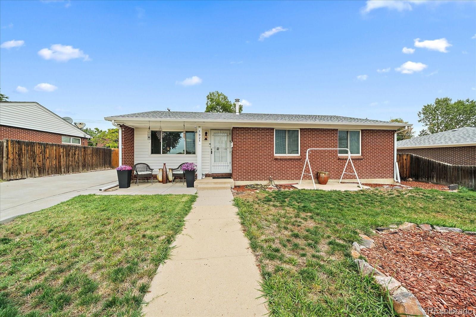 MLS Image #2 for 1021 e 83rd place,denver, Colorado
