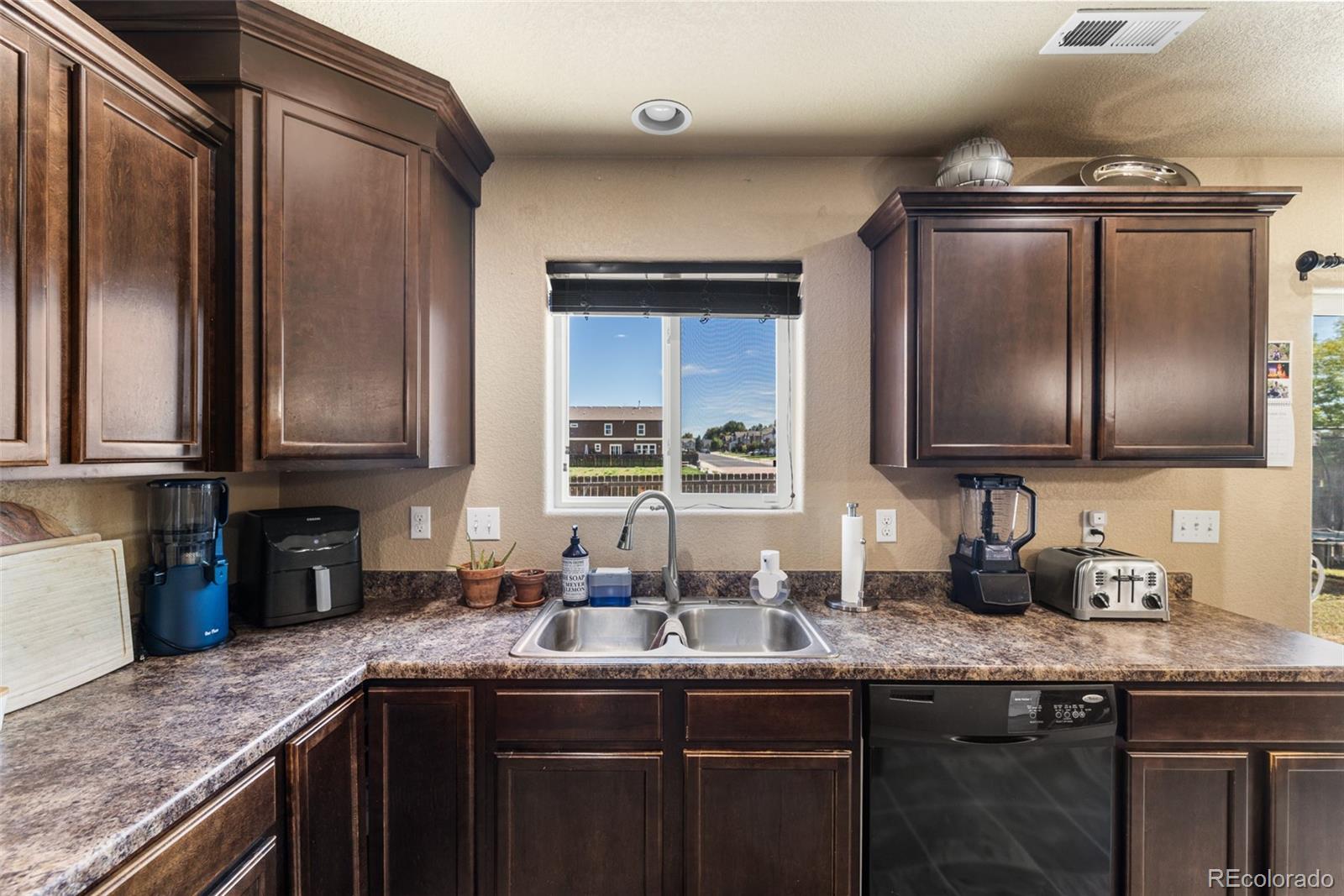 MLS Image #11 for 3893  winter sun drive,colorado springs, Colorado