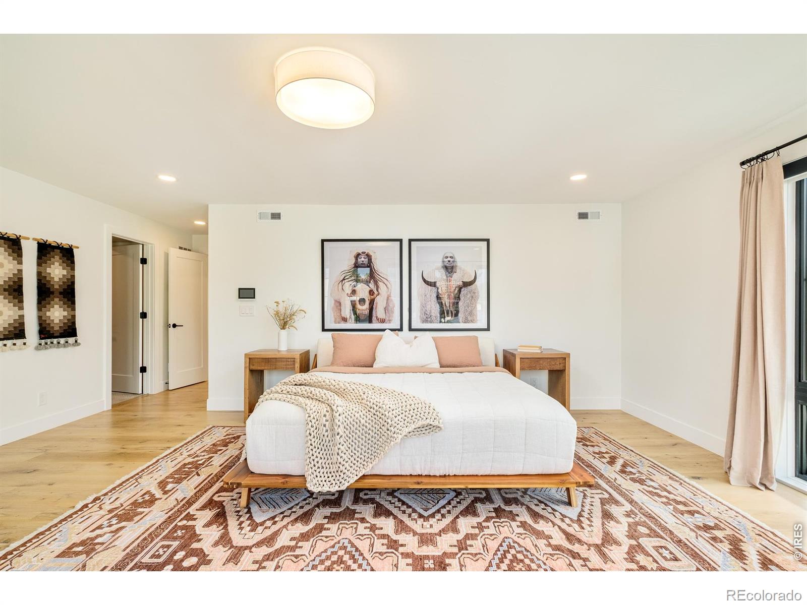 MLS Image #14 for 2485  oak street,denver, Colorado