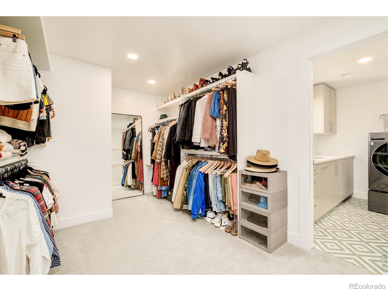 MLS Image #22 for 2485  oak street,denver, Colorado