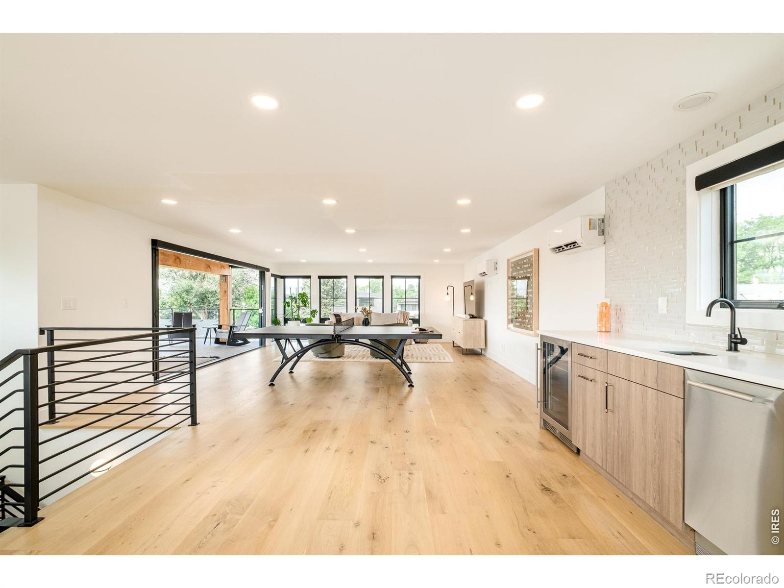 MLS Image #34 for 2485  oak street,denver, Colorado