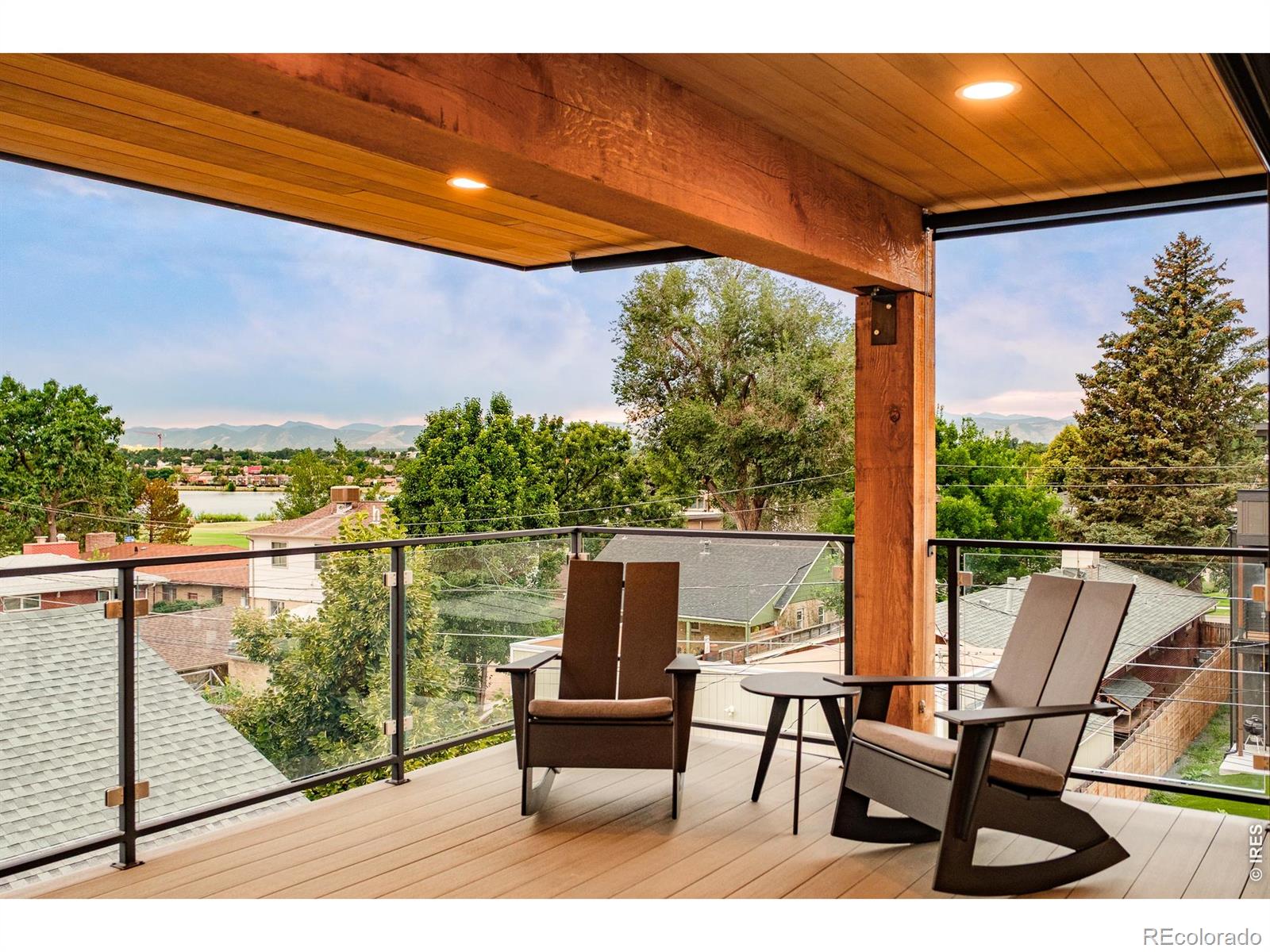 MLS Image #37 for 2485  oak street,denver, Colorado