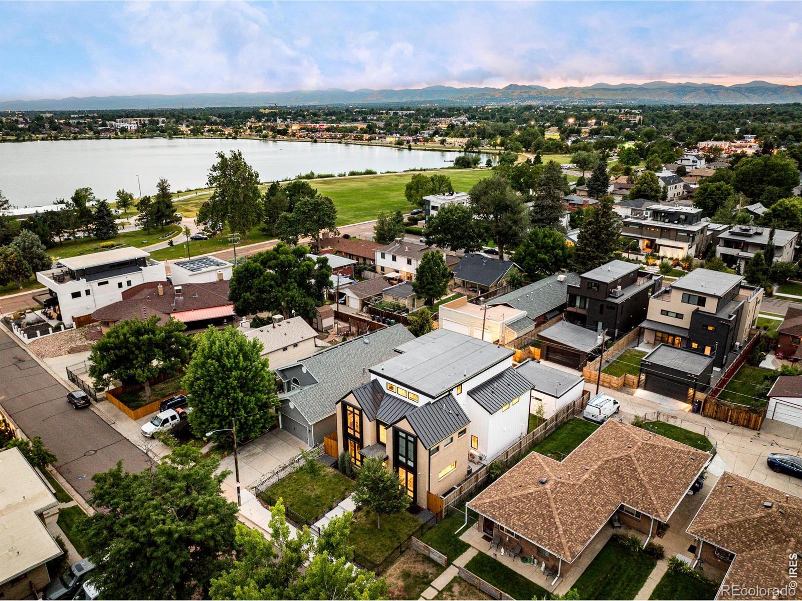 MLS Image #43 for 2485  oak street,denver, Colorado