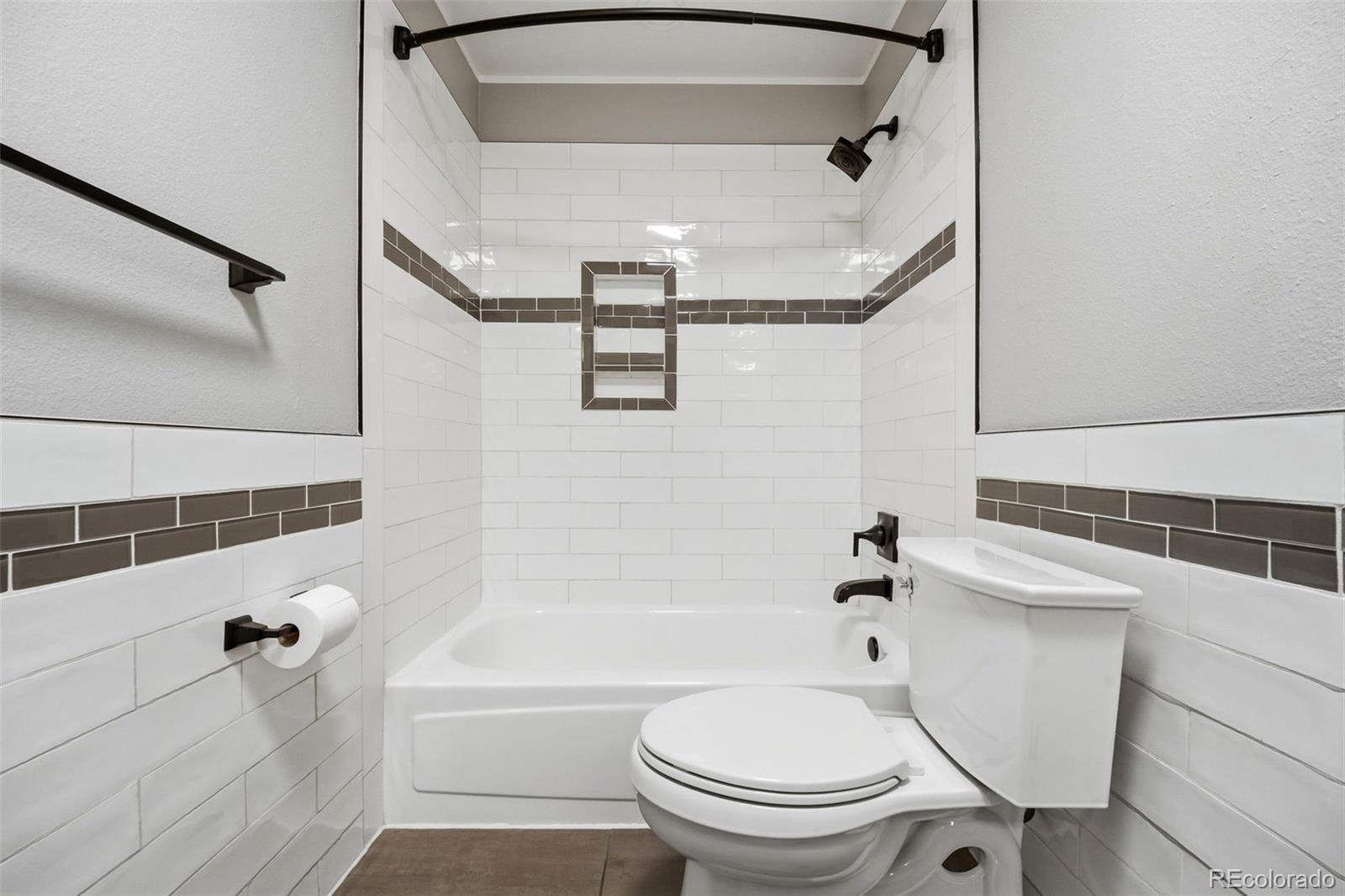 MLS Image #2 for 418  wright street 102,lakewood, Colorado