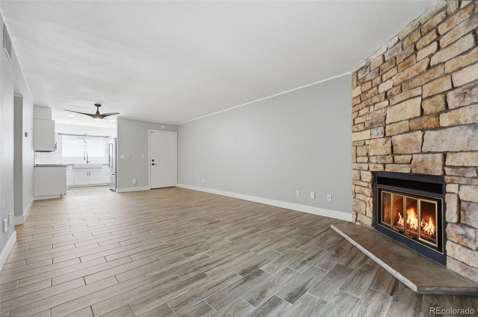 MLS Image #5 for 418  wright street 102,lakewood, Colorado
