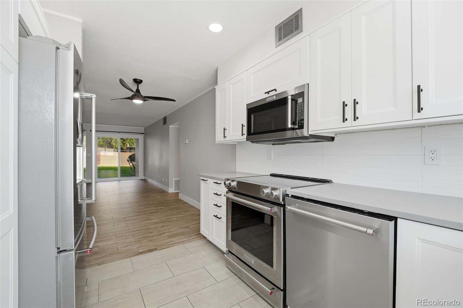 MLS Image #8 for 418  wright street 102,lakewood, Colorado