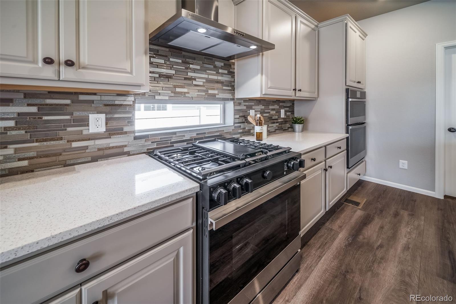 MLS Image #11 for 22204 e 49th place,aurora, Colorado